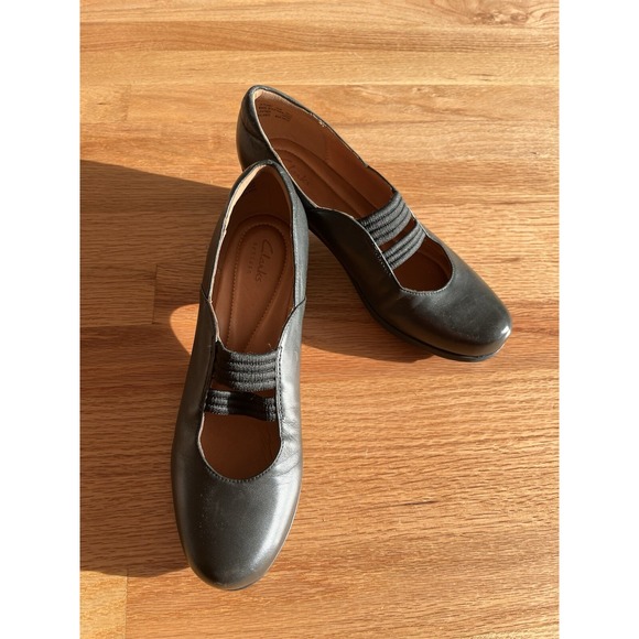 Clarks Artisan Shoe Women 8.5 Black Leather Chunky Heel Close Toe Brigita Glory - Picture 1 of 7